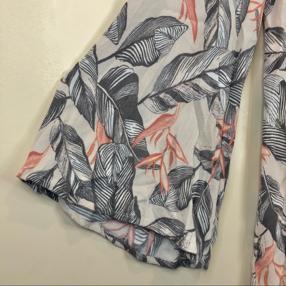 DRESS FORUM 🌿 Sz. S bell sleeved mini dress - Picture 3 of 6